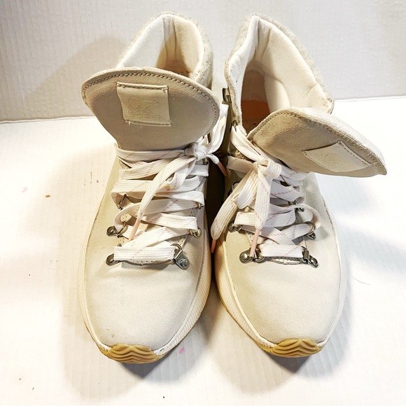 Sorel Boots Out and About III Conquest in Chalk & Sea Salt Sz 11 EUC w/ Box - Picture 6 of 16